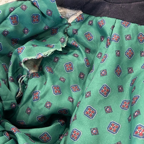 Elegant Navy Blue Belted Coat wool and cashmere, made in Canada - Picture 3 of 14